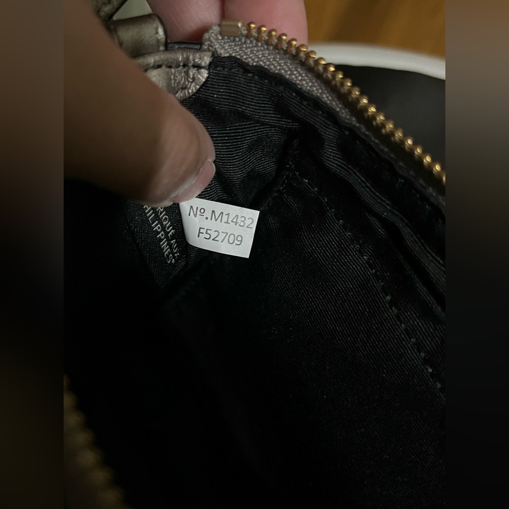 Coach Crossbody Bag - Picture 6 of 8